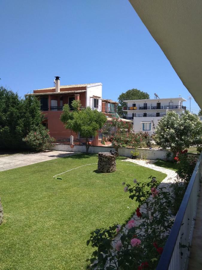 Sam΄S Rooms Agios Georgios  Eksteriør billede