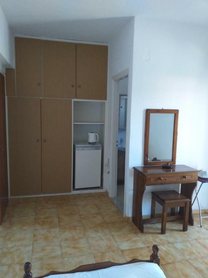 Sam΄S Rooms Agios Georgios  Eksteriør billede