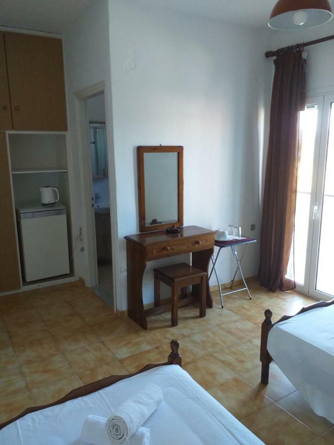 Sam΄S Rooms Agios Georgios  Eksteriør billede
